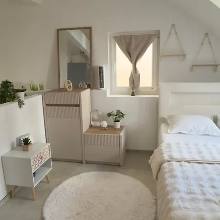 Apartment Petit-Chalet-De-Bel-Air *